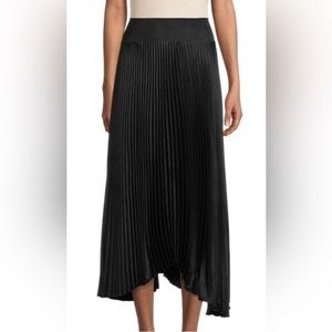 NWOT Elie Tahari Pleated skirt